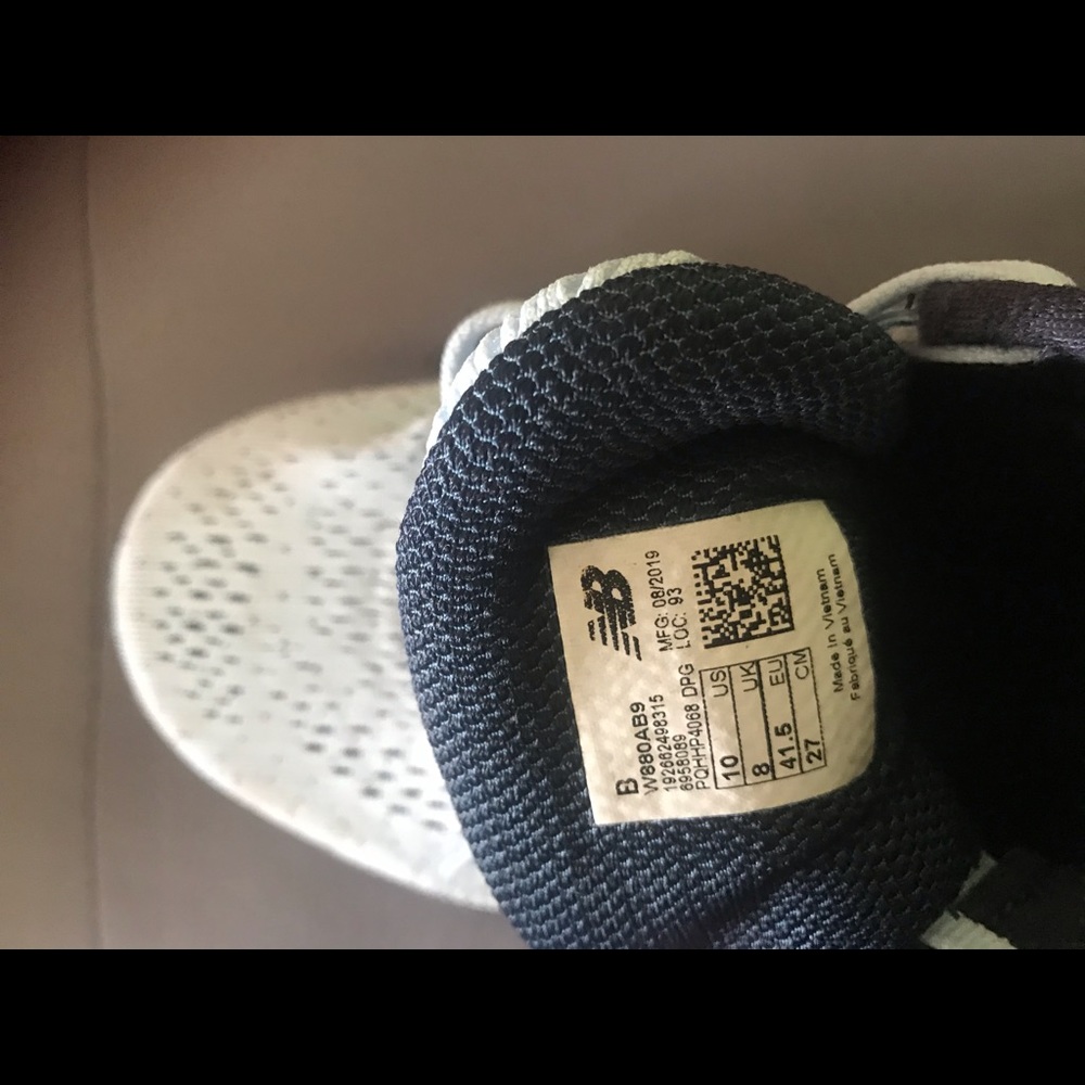 New balance sneakers 880